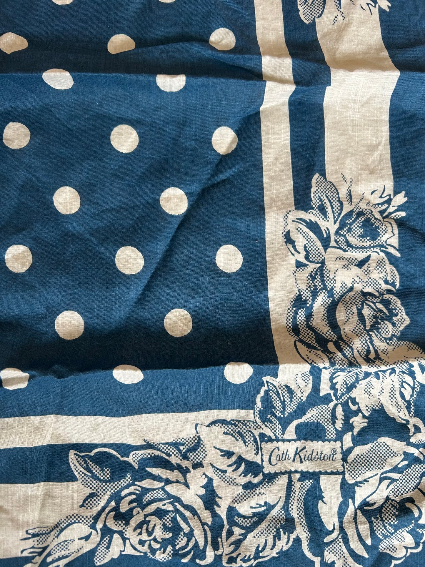 Small blue spot scarf