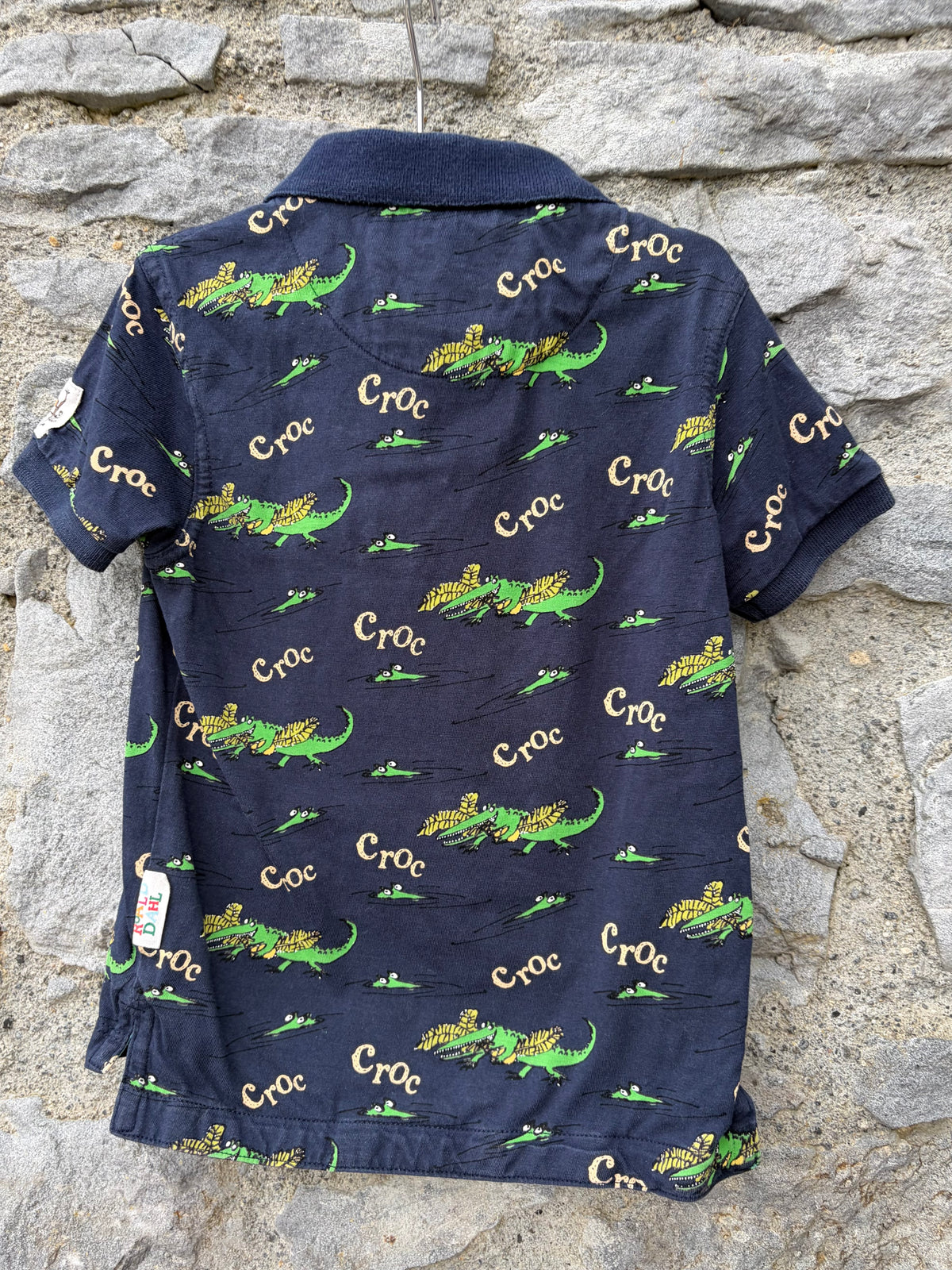 R.Dahl Crocs navy polo top 2-3y (92-98cm)