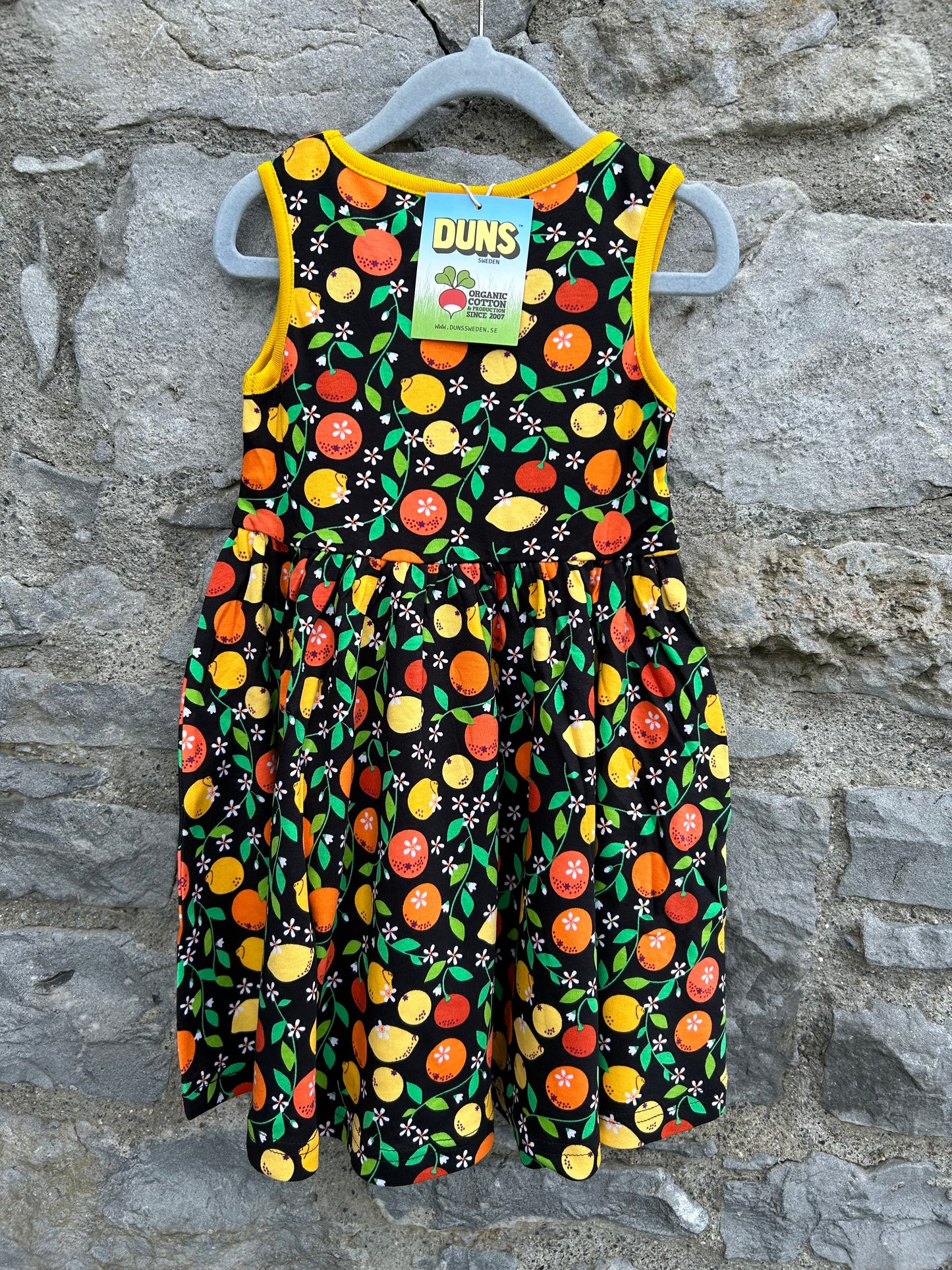 Citrus black dress 4y (104cm)