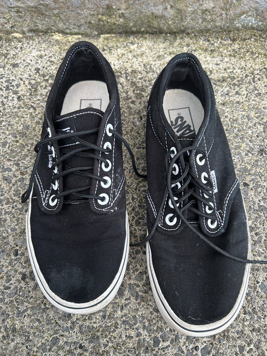 Black trainers  uk 5 (eu 38)