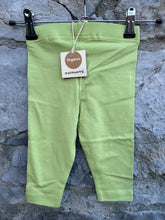 Load image into Gallery viewer, Solid Pear cropped leggings   9-12m (74-80cm)
