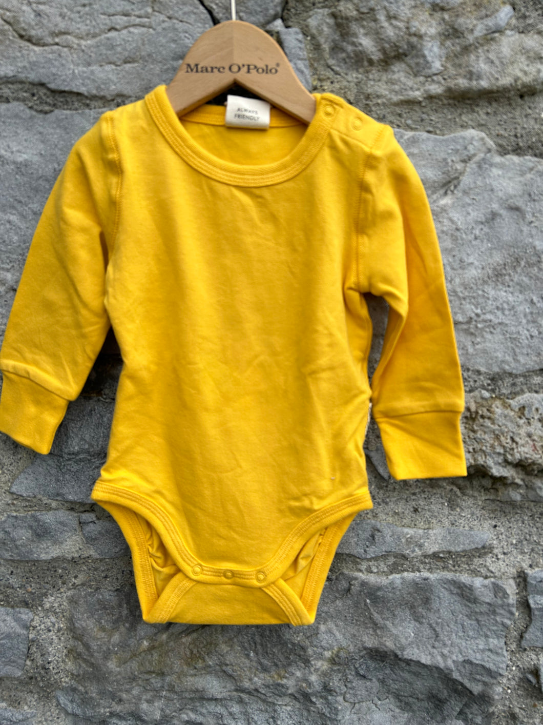 Yellow vest 3-6m (62-68cm)