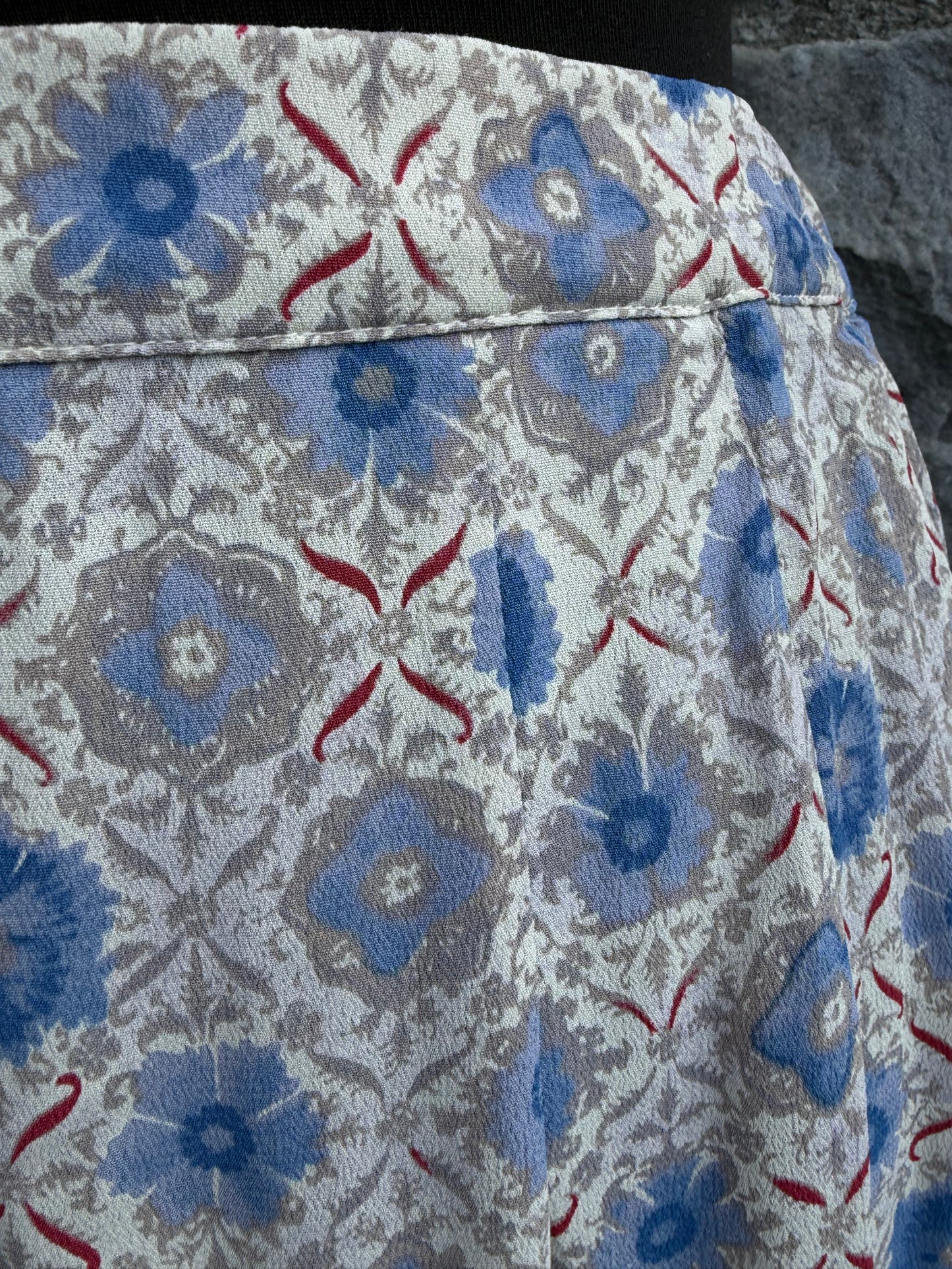 Y2K blue&white geometric print skirt uk 8-10