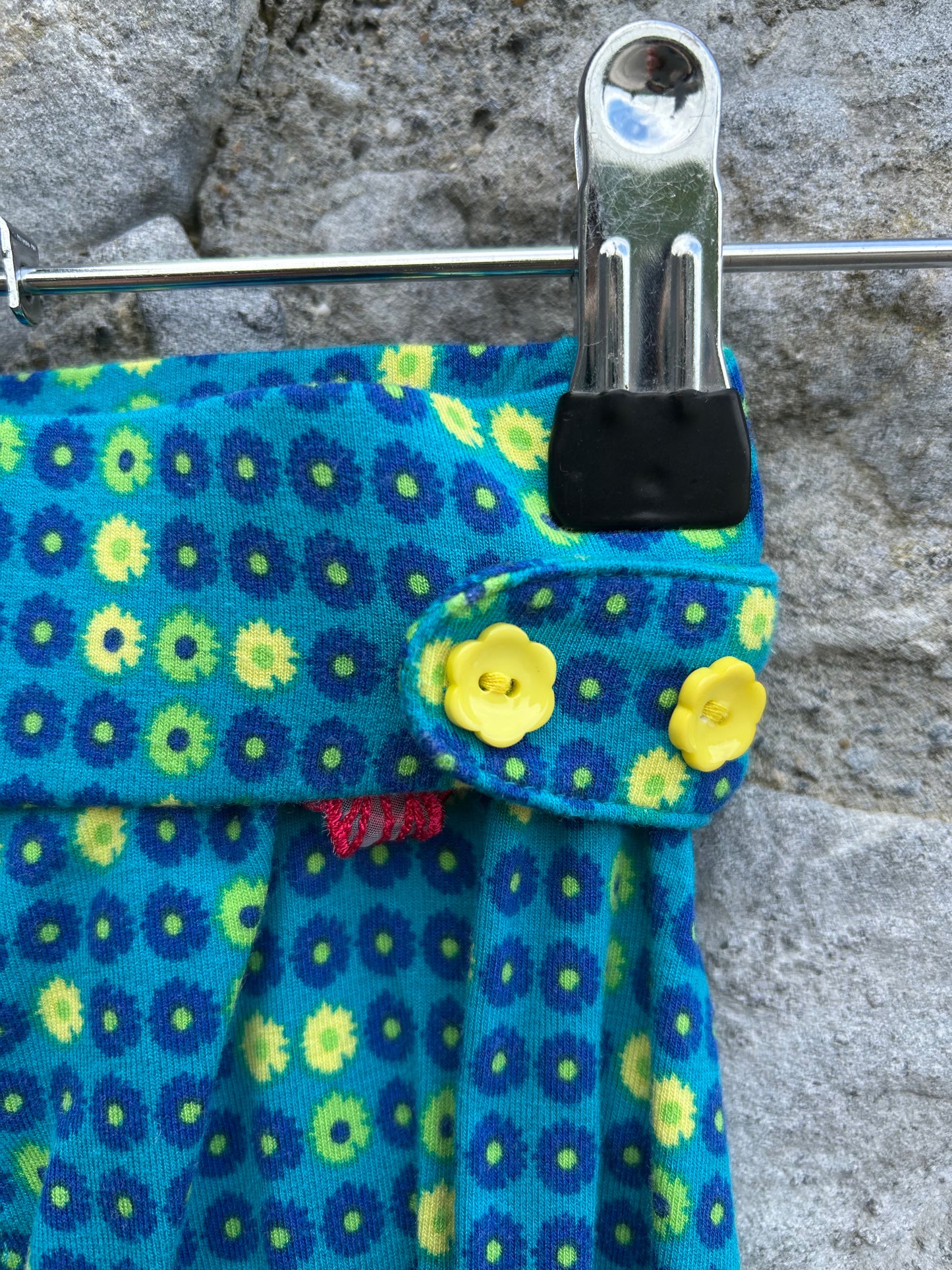 Blue flowers skirt 3-4y (98-104cm)
