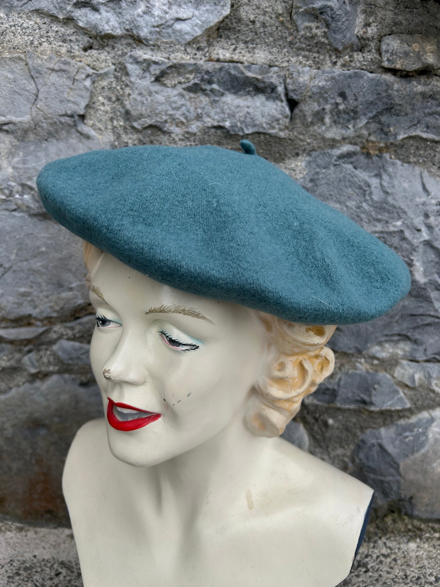 Teal beret