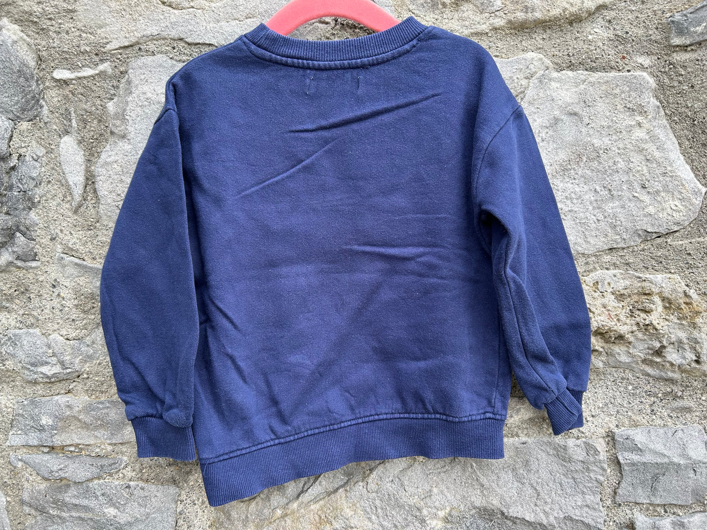 Navy sweatshirt with an orange chevron  2-3y (92-98cm)