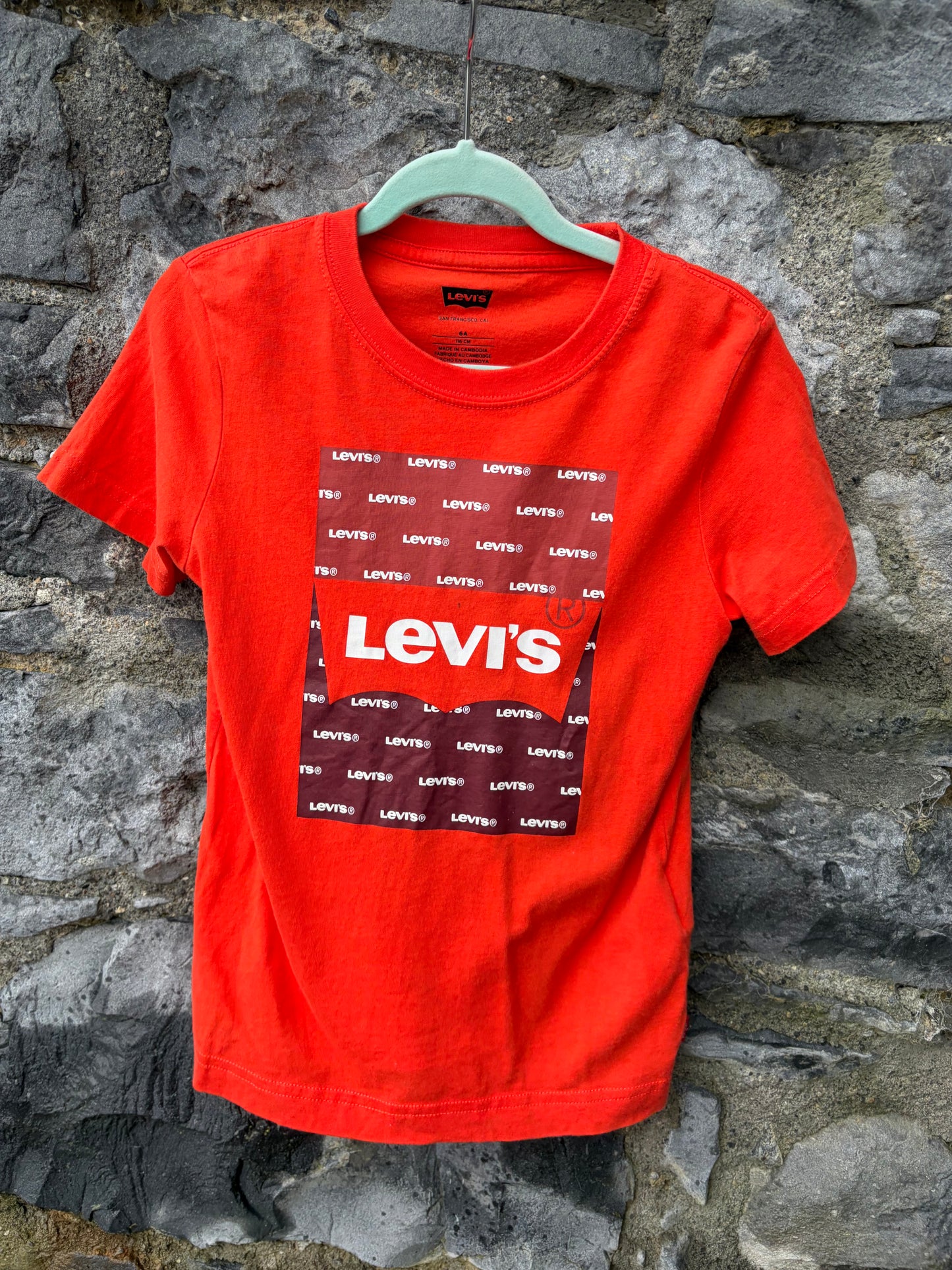 Levi’s orange T-shirt  6y (116cm)