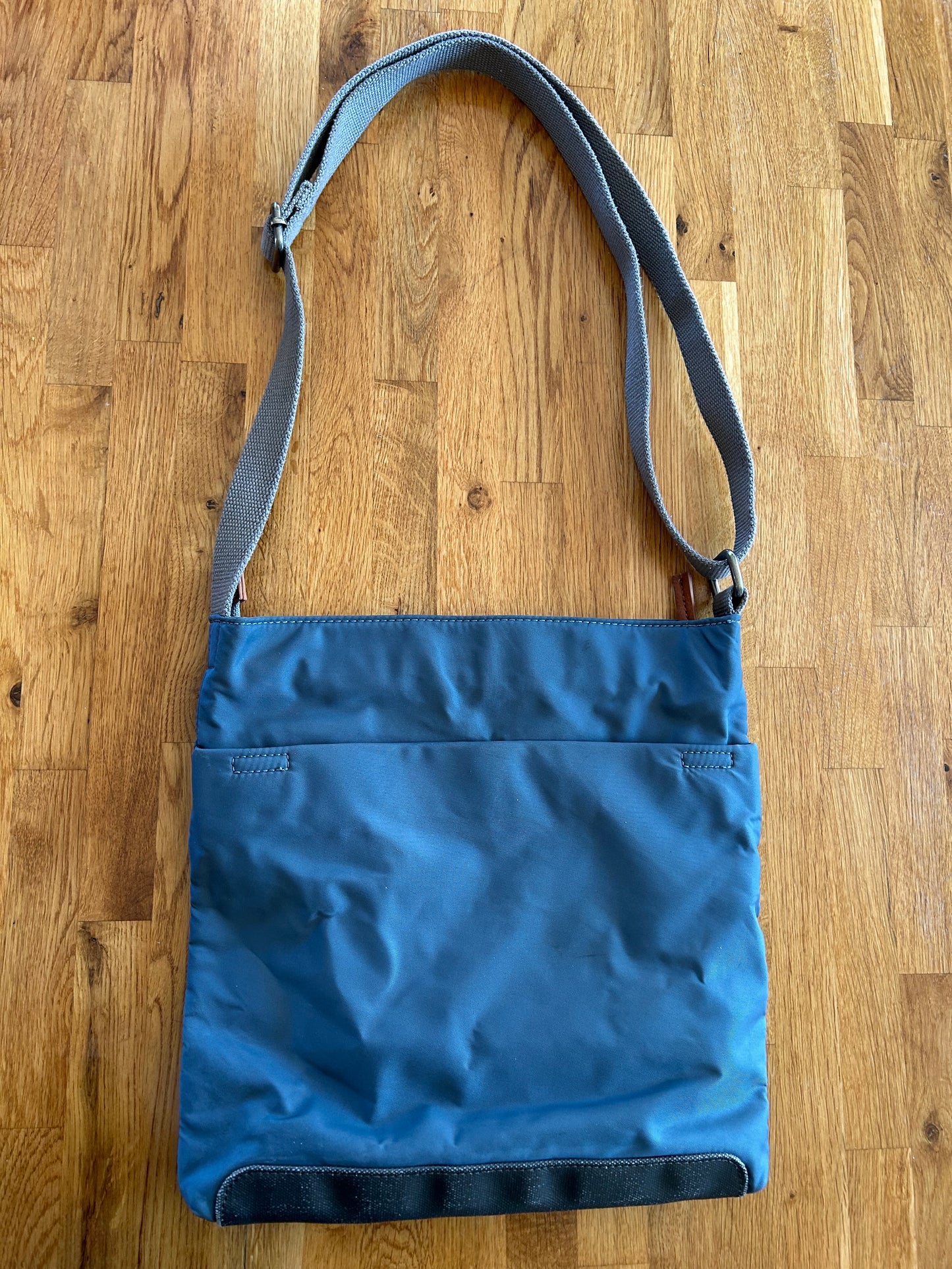 Grey bag
