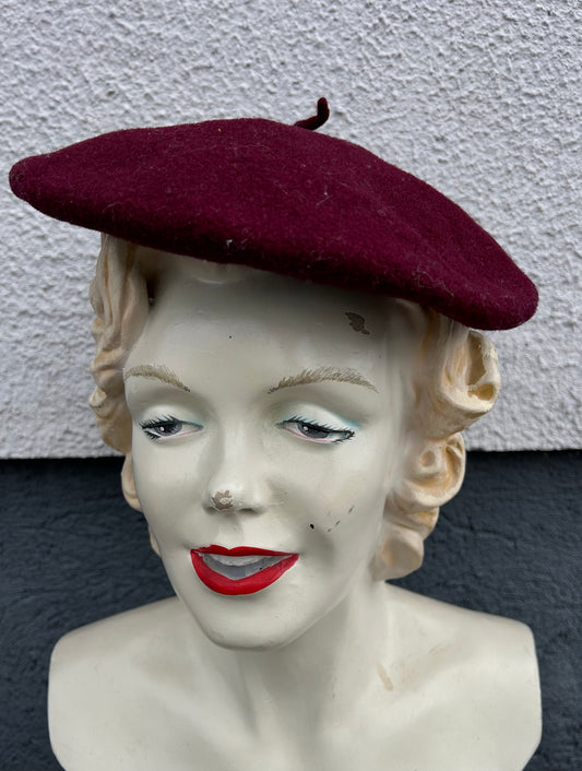 Maroon béret hat