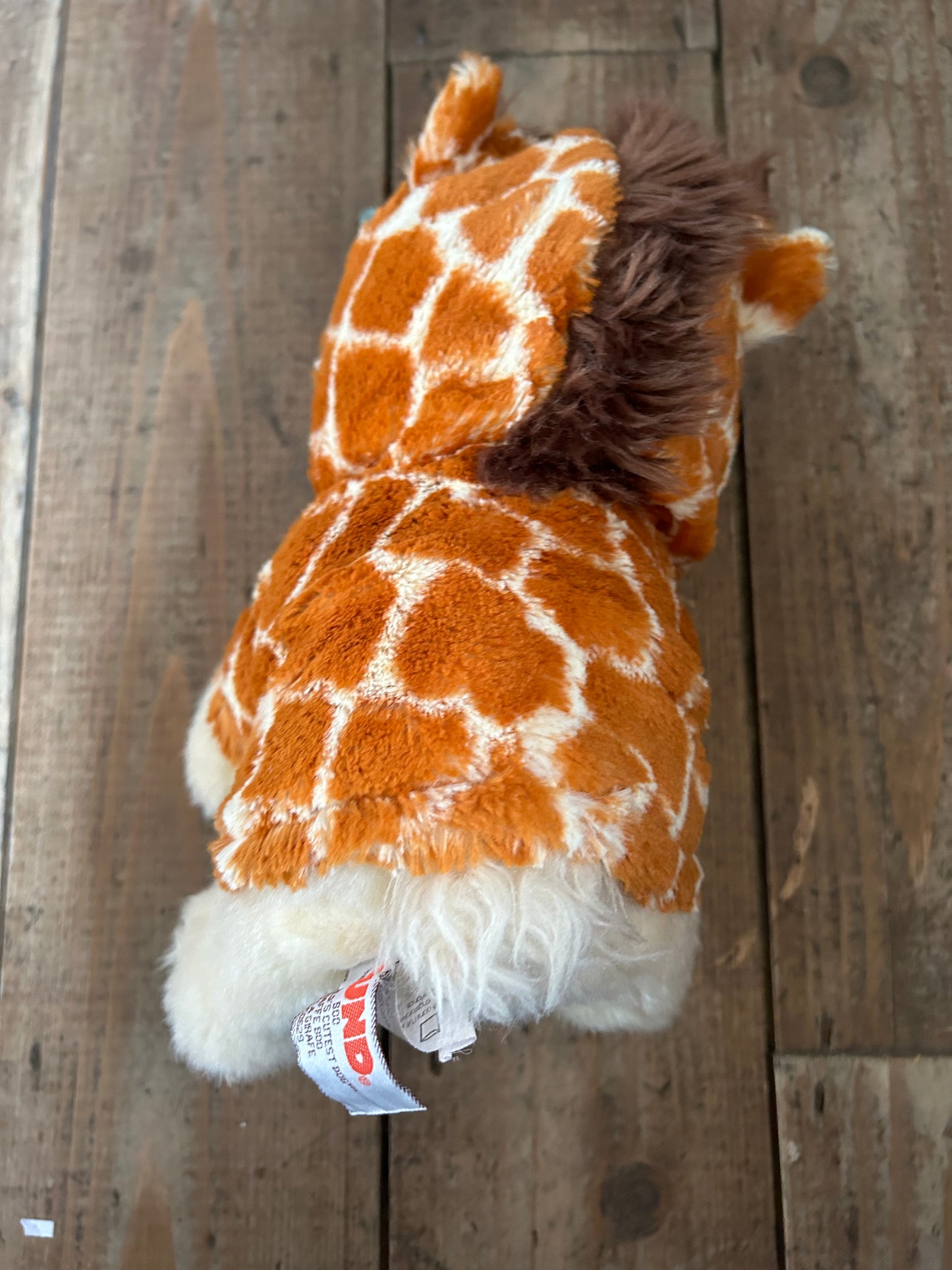 Dog boo giraffe