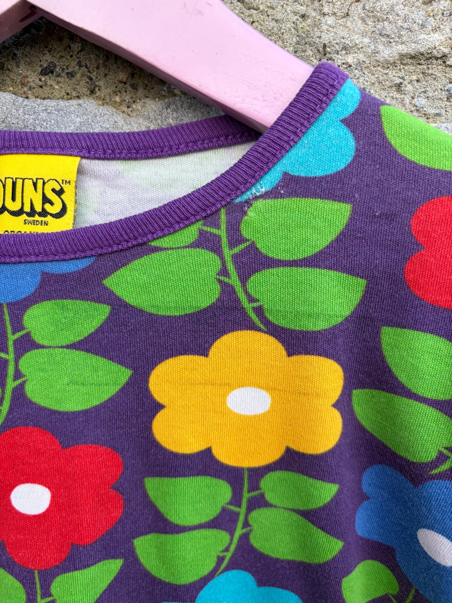 Big flowers purple top  4-5y (104-110cm)
