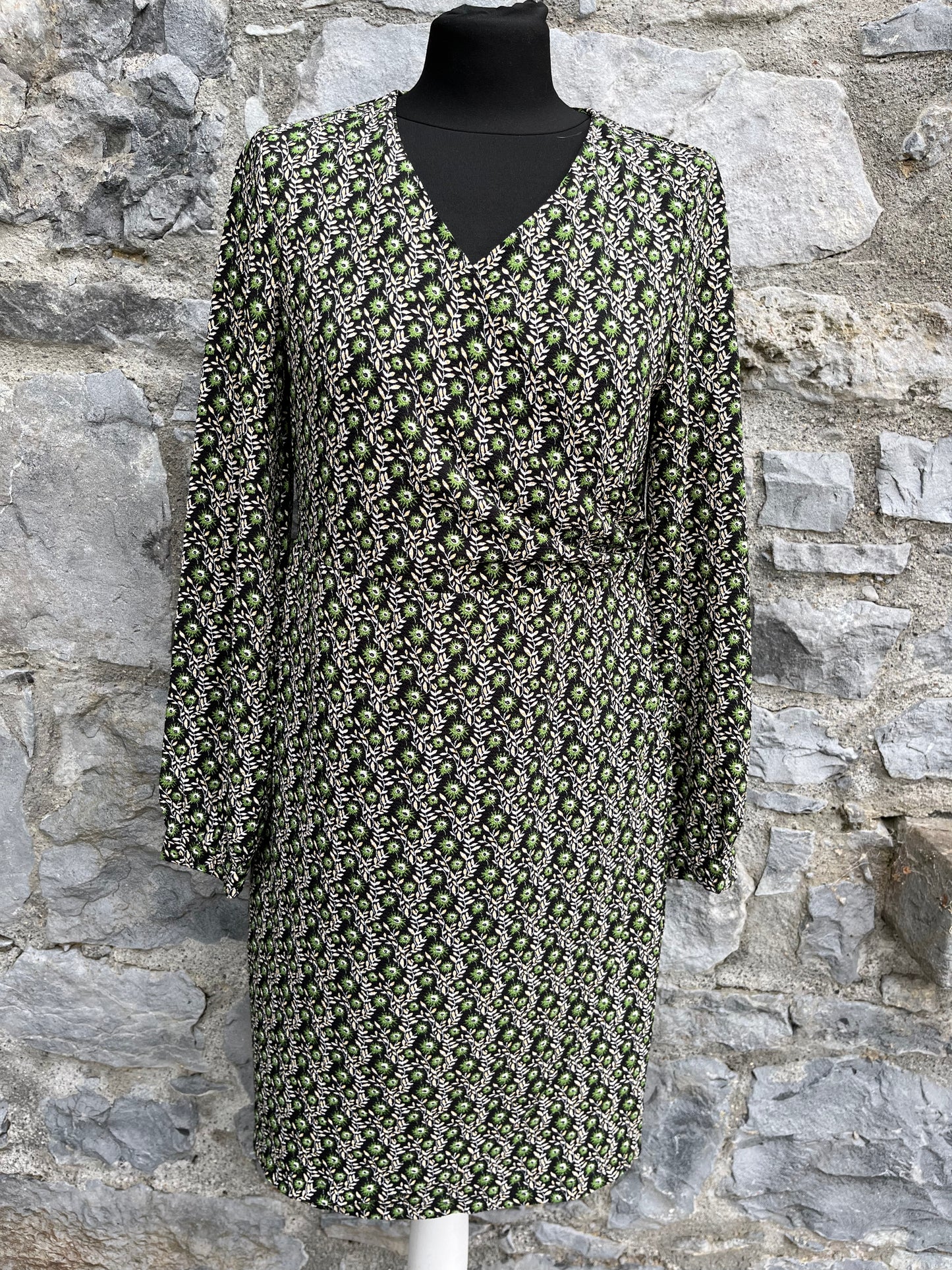 Green flowers dress uk 10