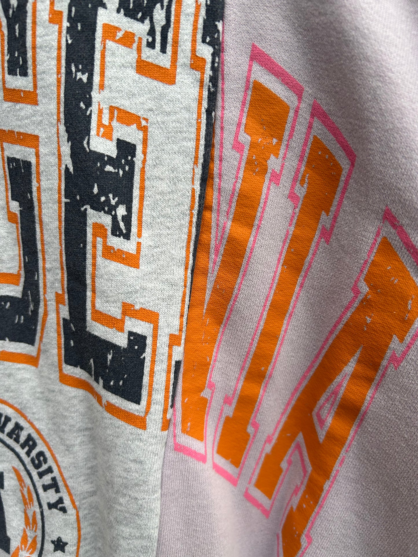 Mismatched grey sweatshirt 9y (134cm)