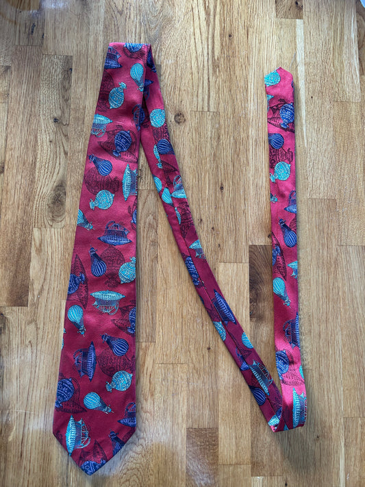 Maroon Air ballon tie