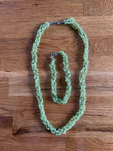 Green necklace bracelet set