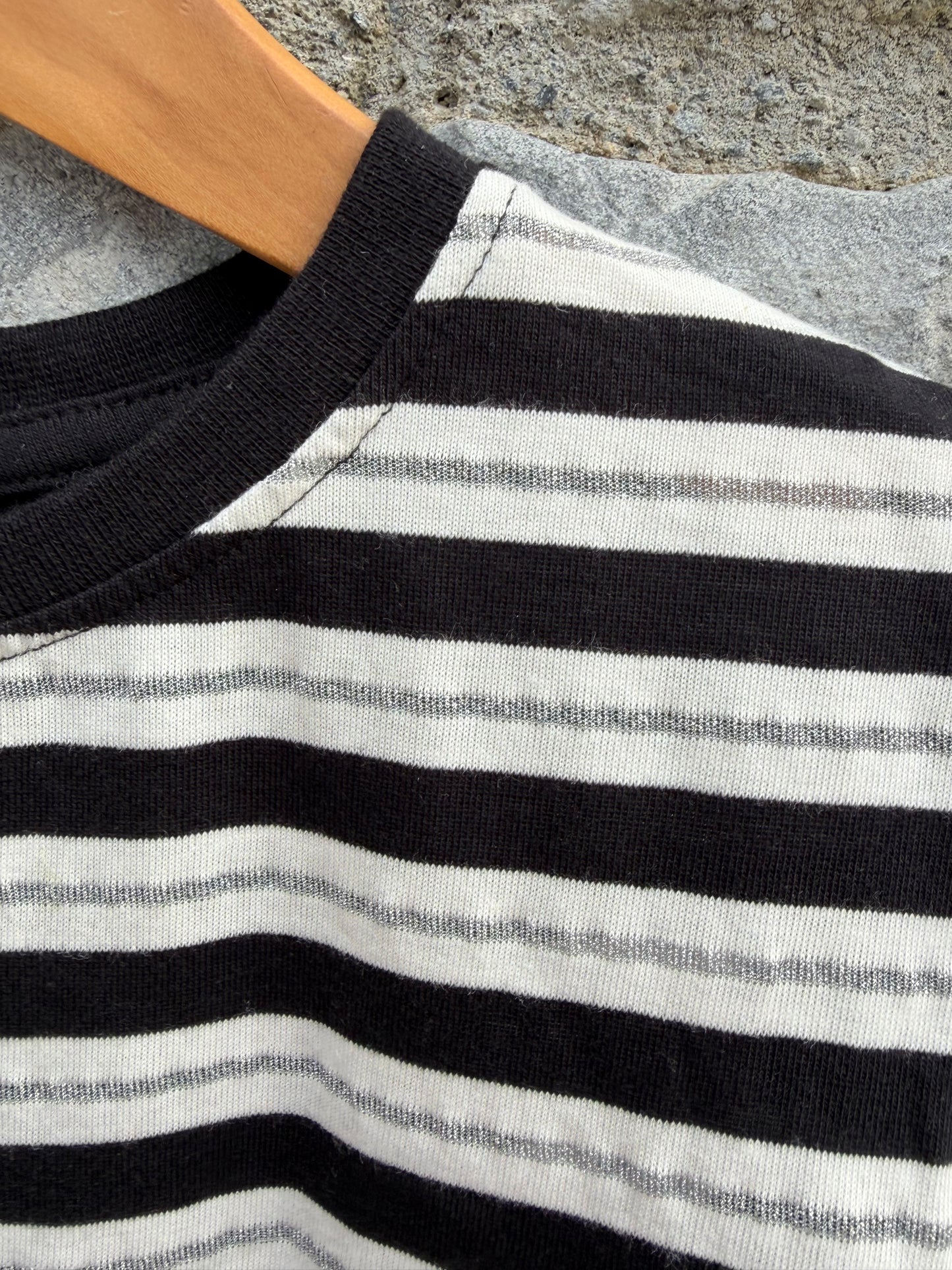 Black&white stripy top  8-9y (128-134cm)