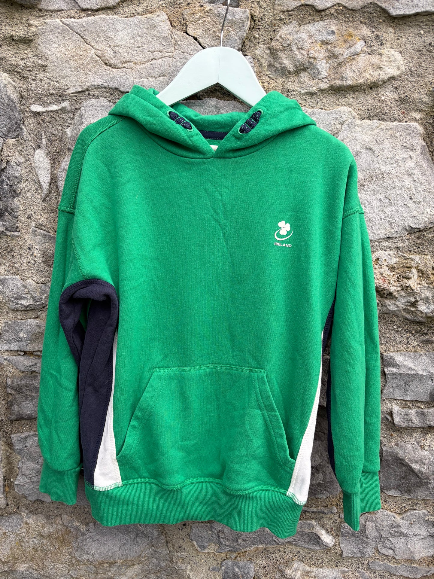 Green hoodie  10-11y (140-146cm)