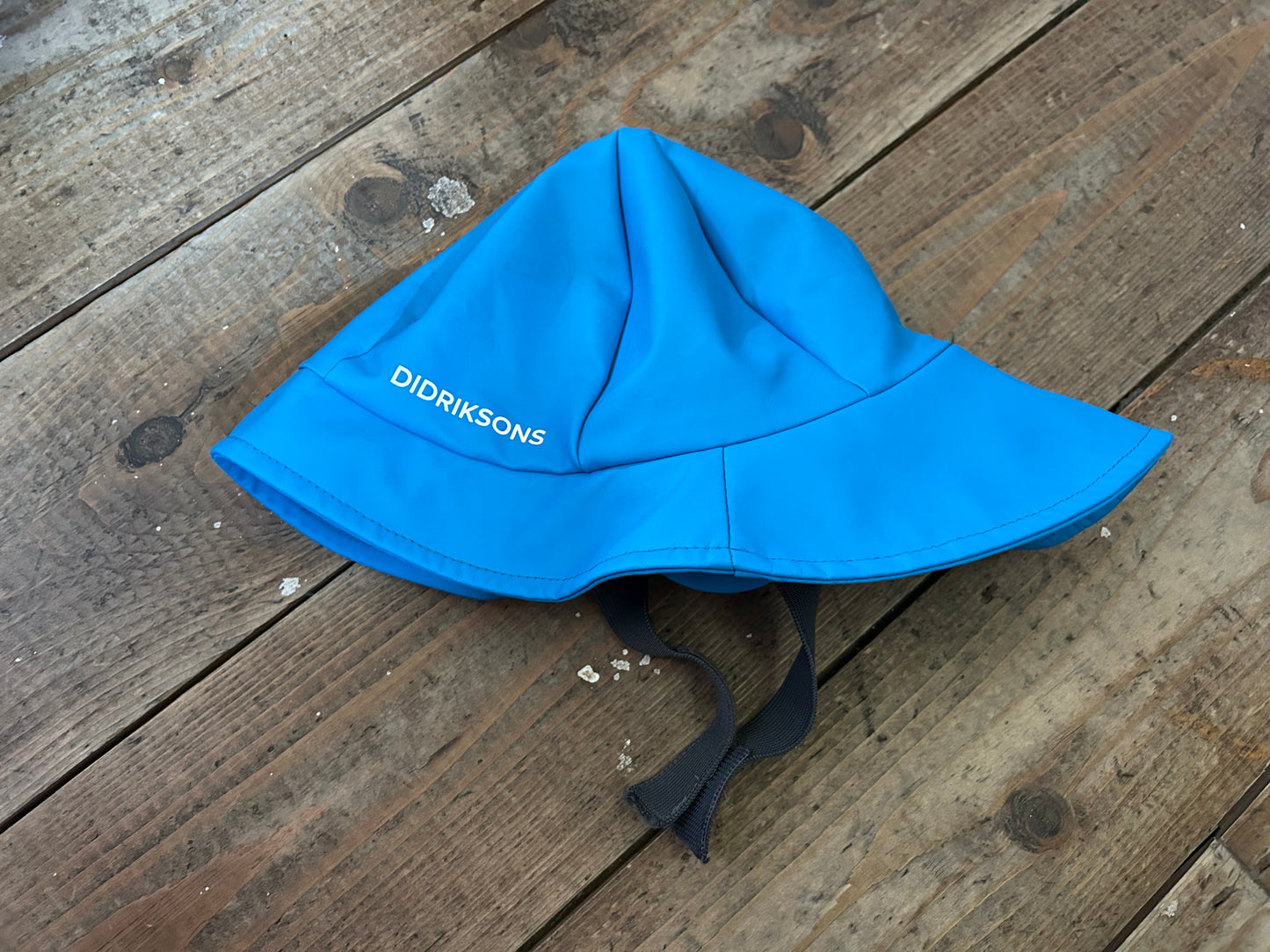 Blue bucket hat