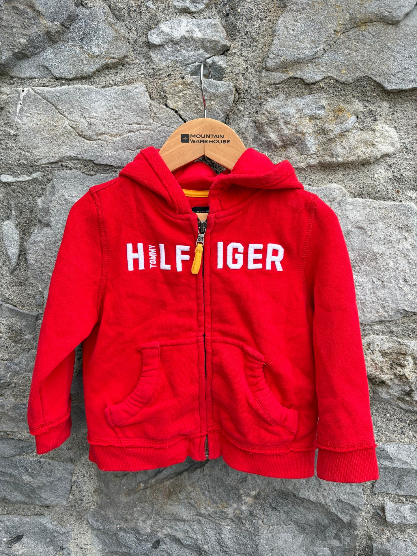 TH red hoodie 18-24m (86-92cm)