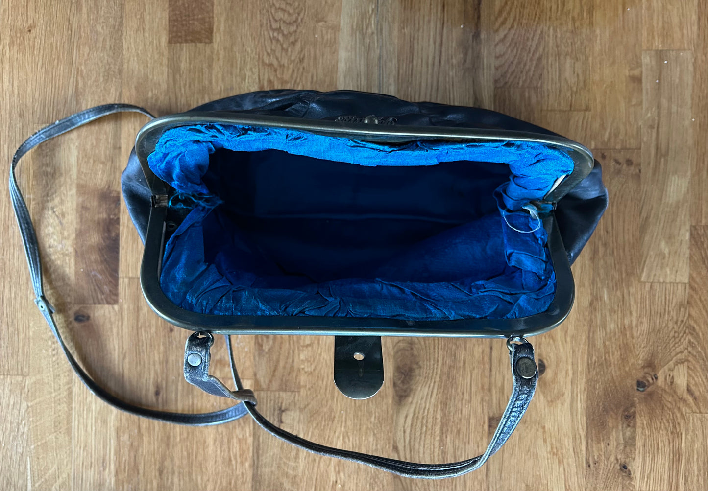 Black purse bag