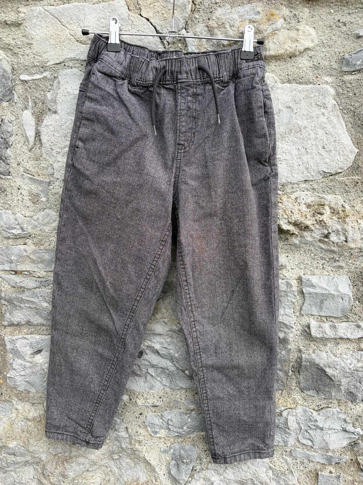 Grey relaxed pants 9y (134cm)