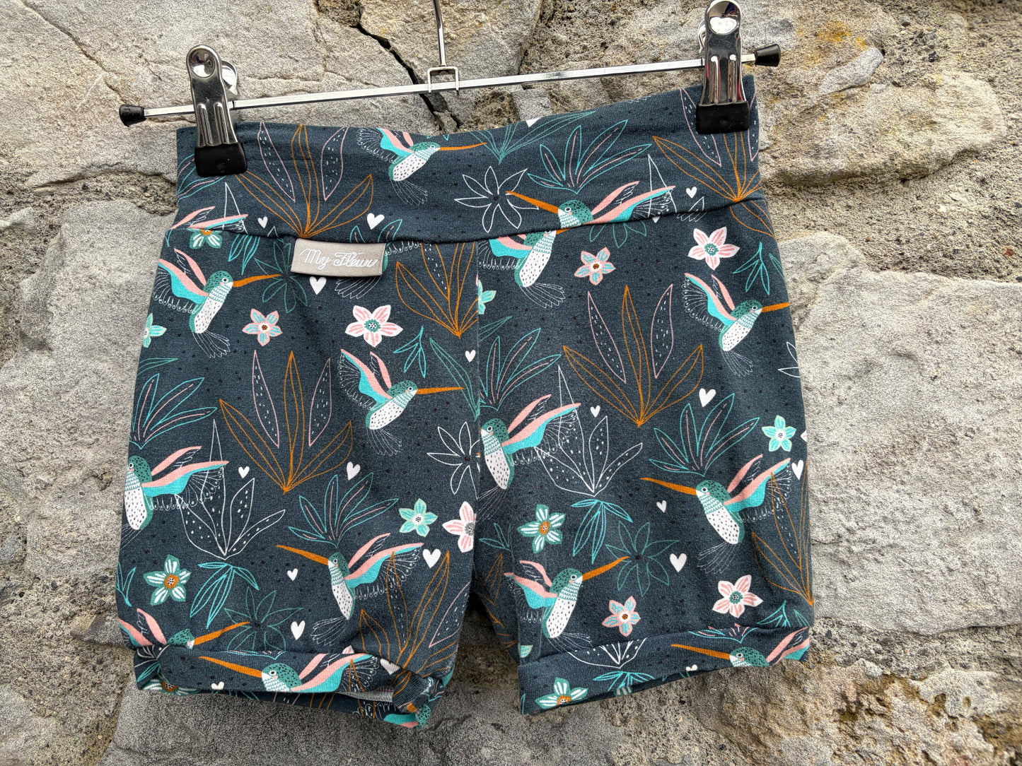 Hummingbird navy shorts  8-9y (128-134cm)
