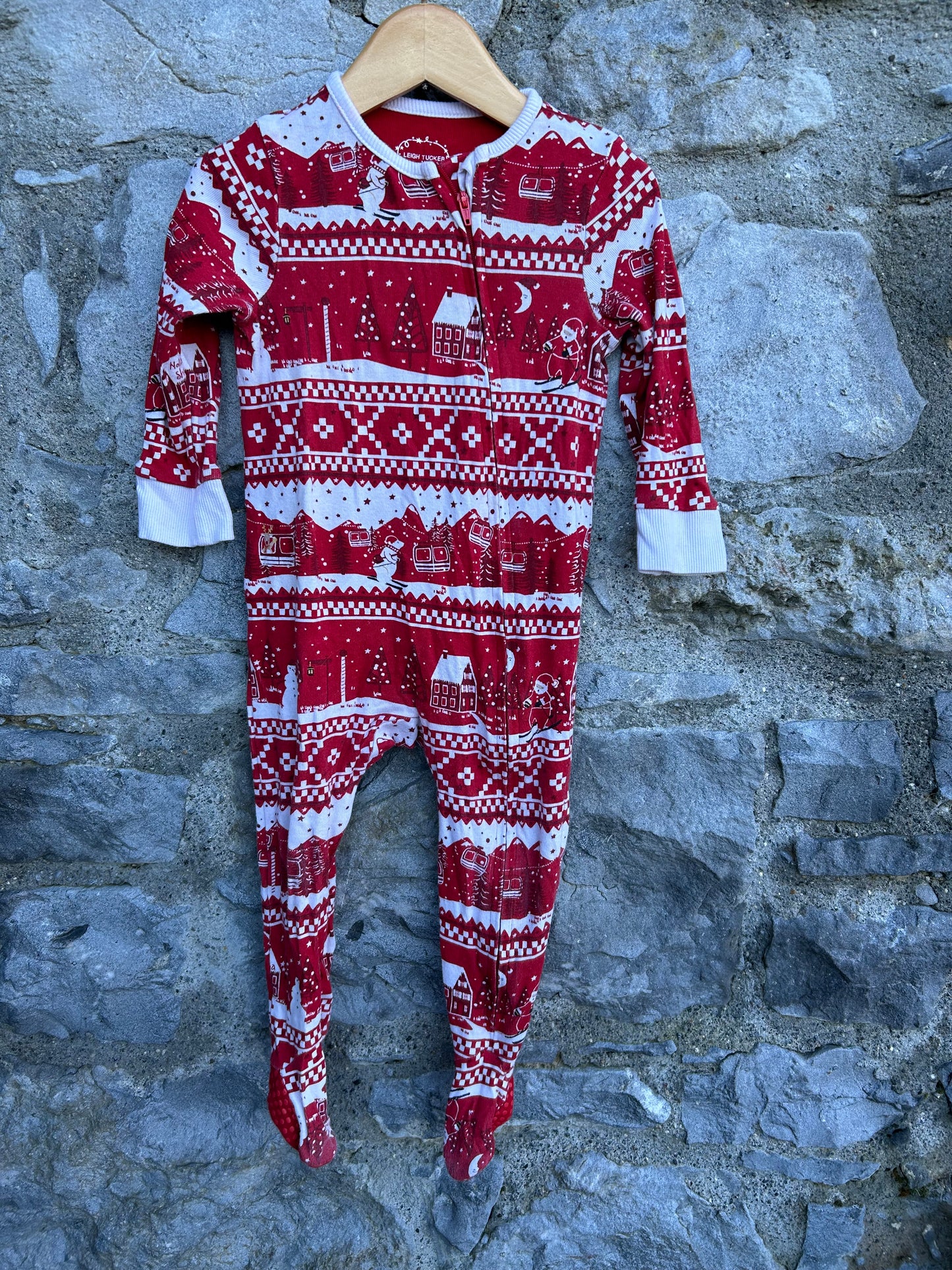 Winter wonderland red onesie  9-12m (74-80cm)