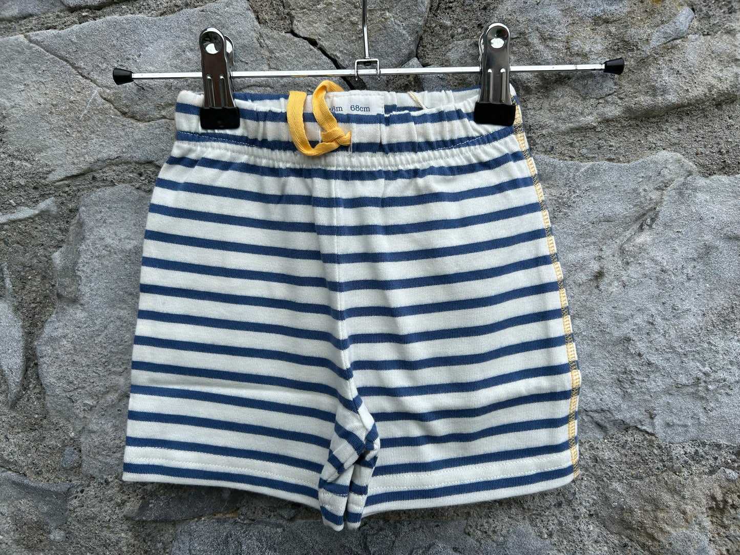 Navy stripy shorts   3-6m (62-68cm)