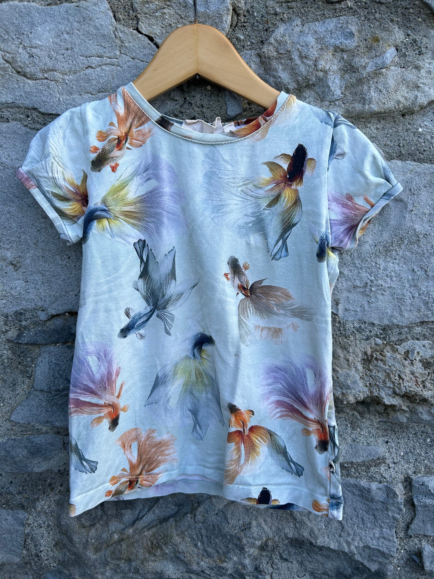 Butterfly Koi fish T-shirt  5-6y (110-116cm)