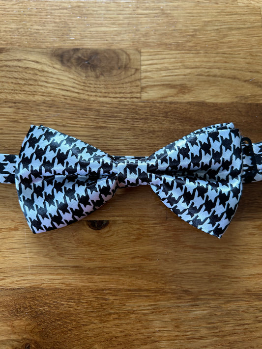 Houndstooth bow tie