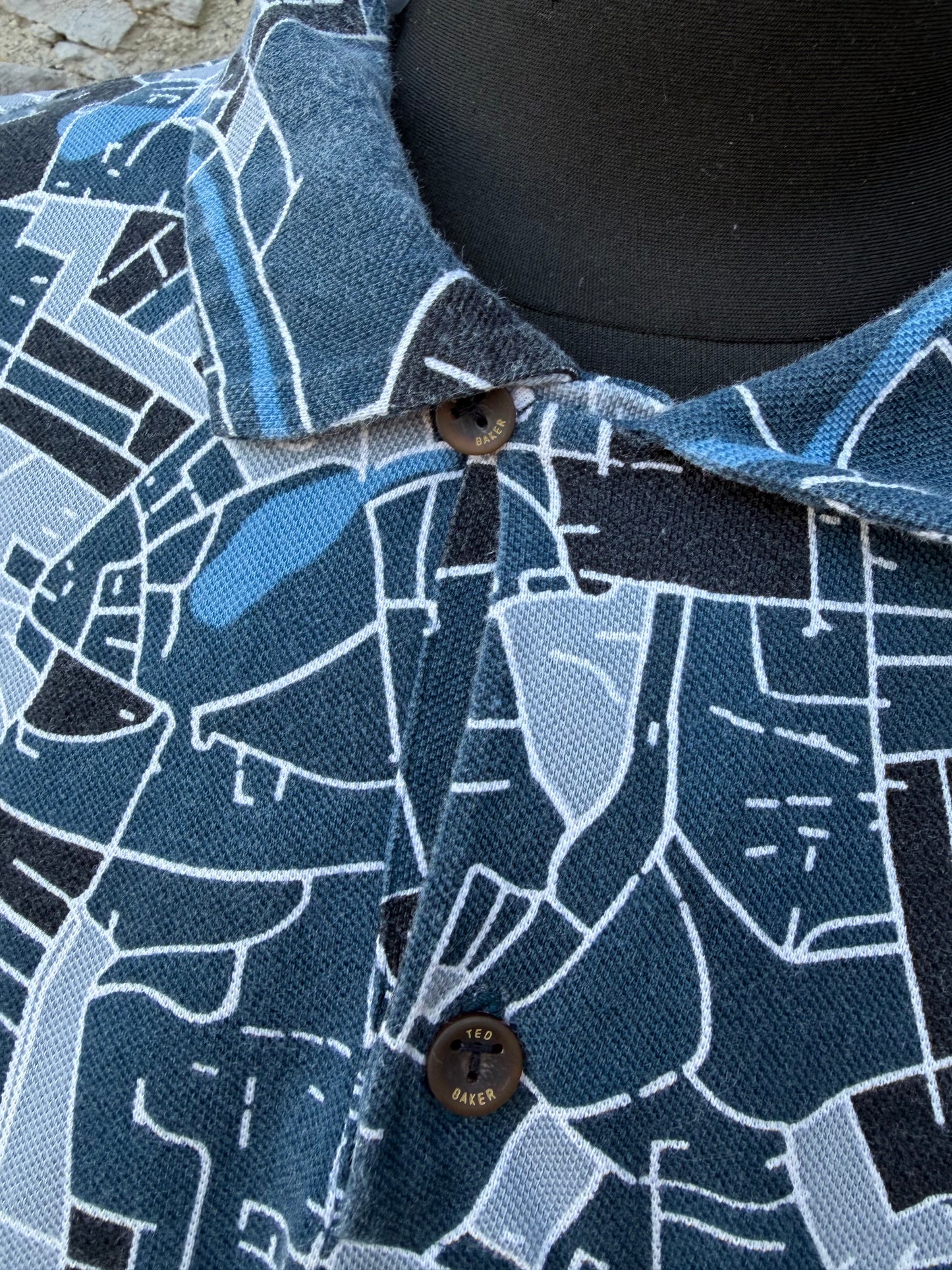 Abstract map design polo shirt Large