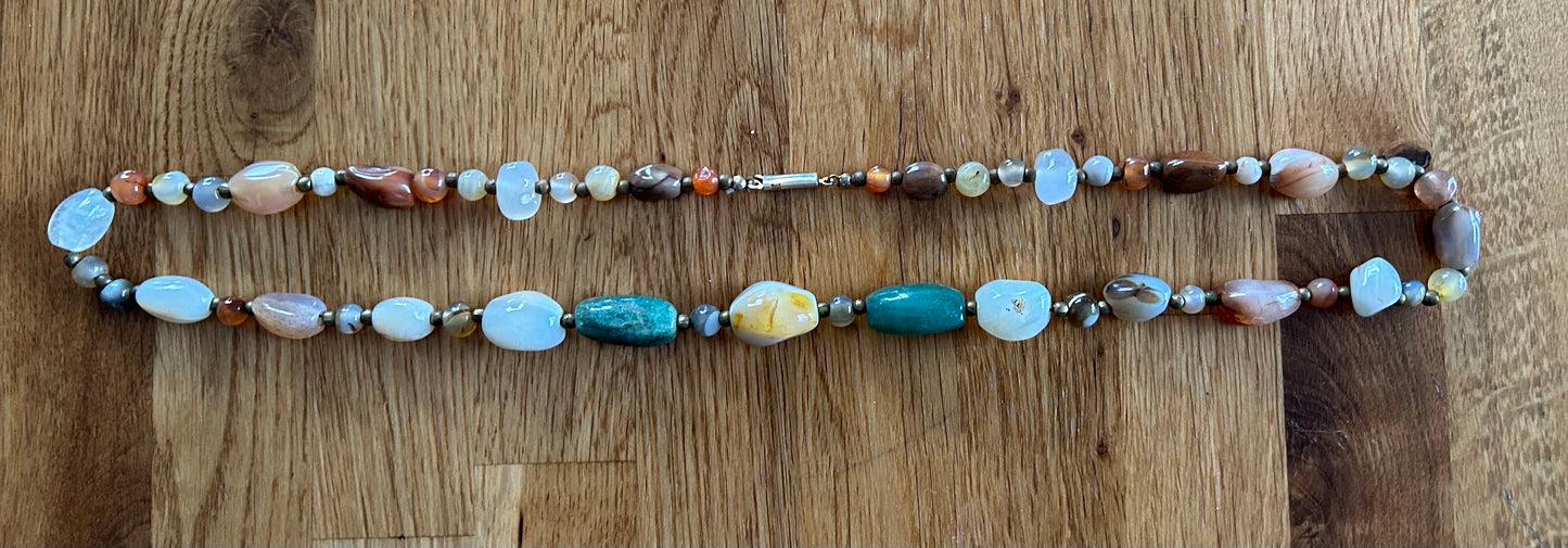 Multicolor agate necklace