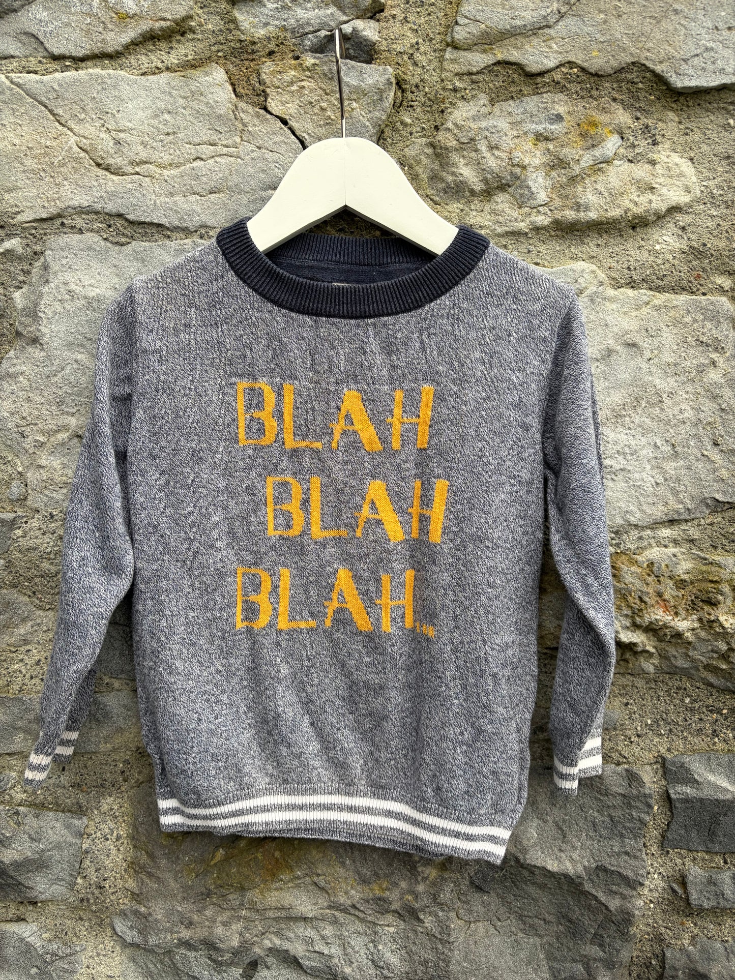 Blah blah grey jumper  4y (104cm)