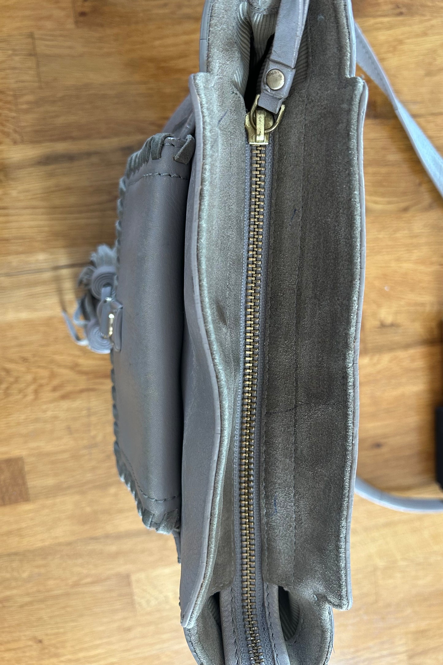 Grey/beigy crossbody bag