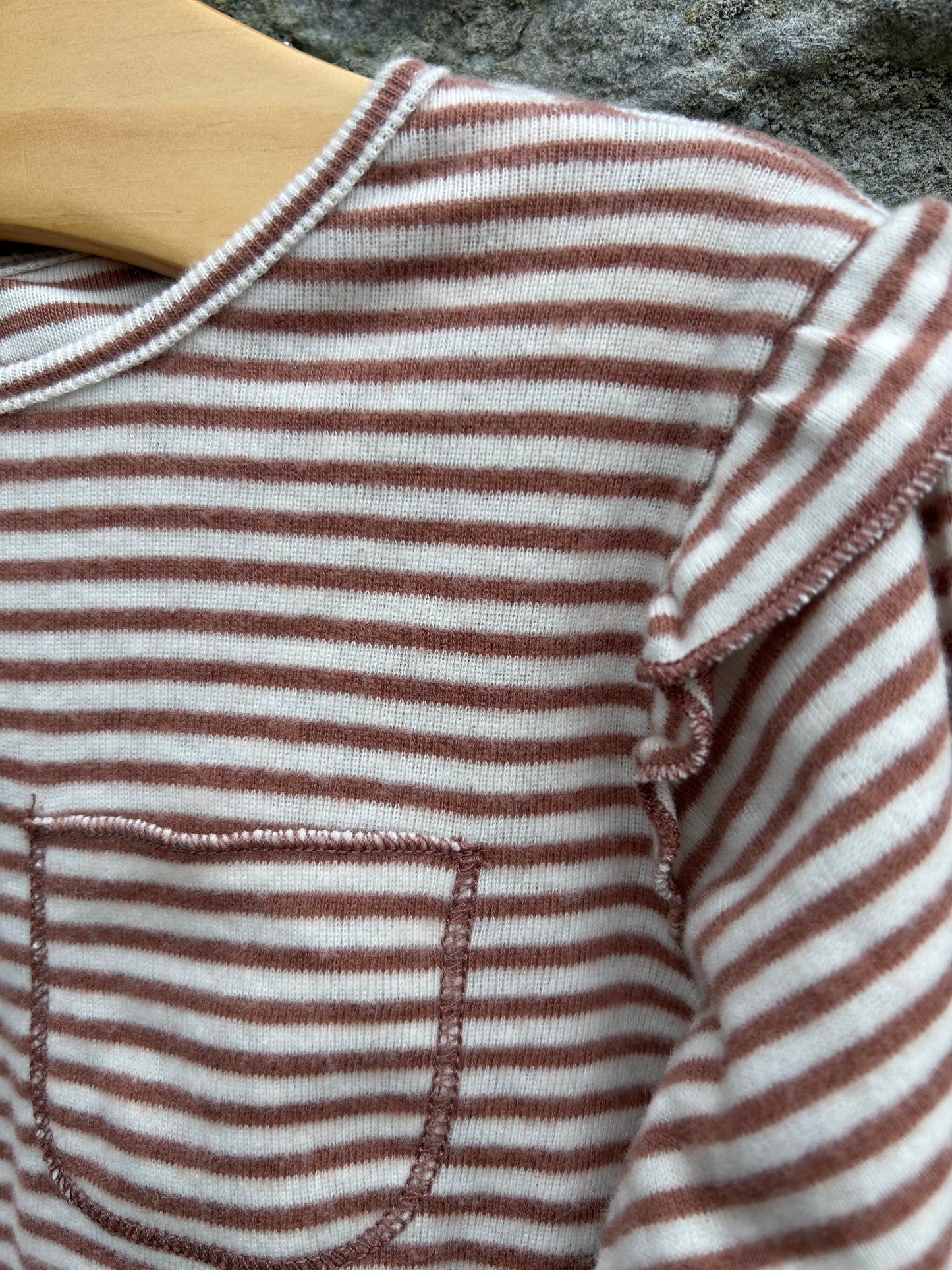Brown stripy top 2-3y (92-98cm)