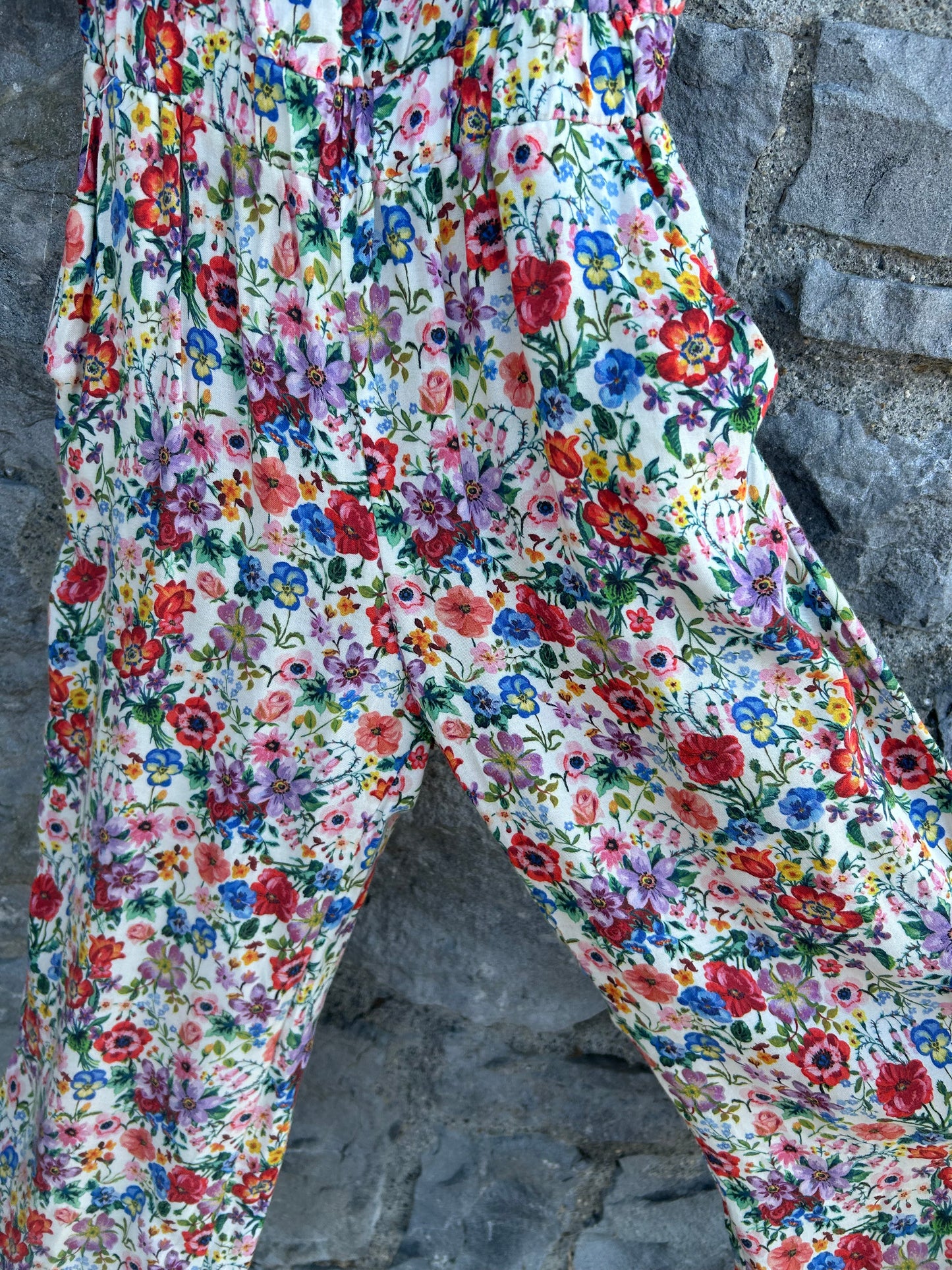 Colourful flowers jumpsuit   8-9y (128-134cm)