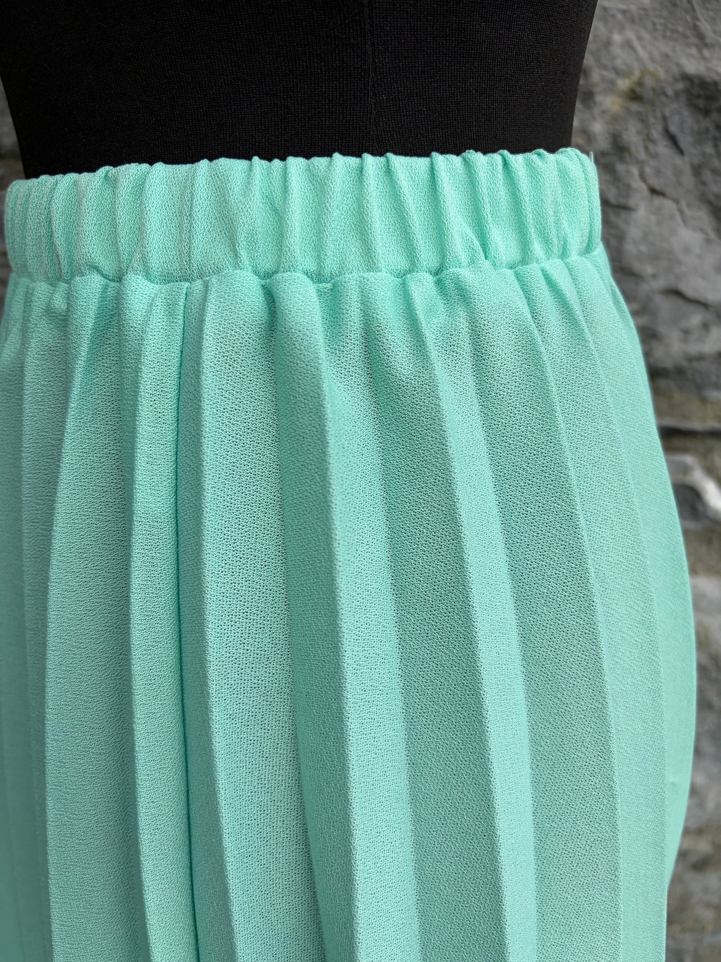 80s light green pleated skirt uk 6-8
