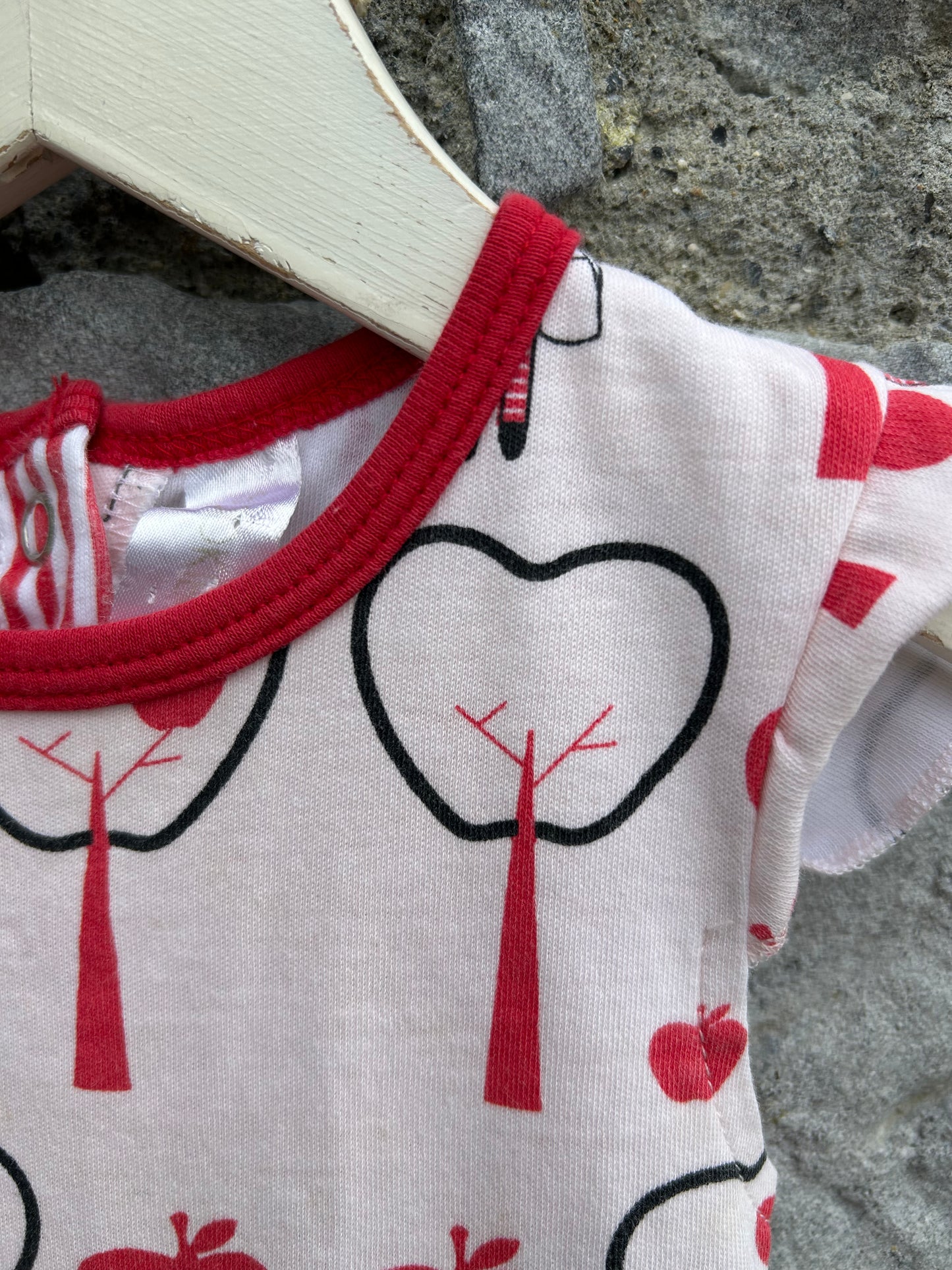 Red trees vest  3-6m (62-68cm)