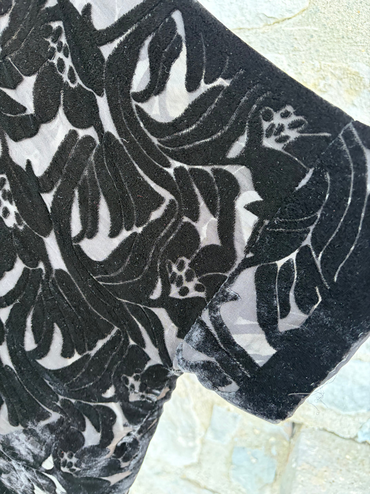 Black floral burnout velvet open-front kimono uk 8-12