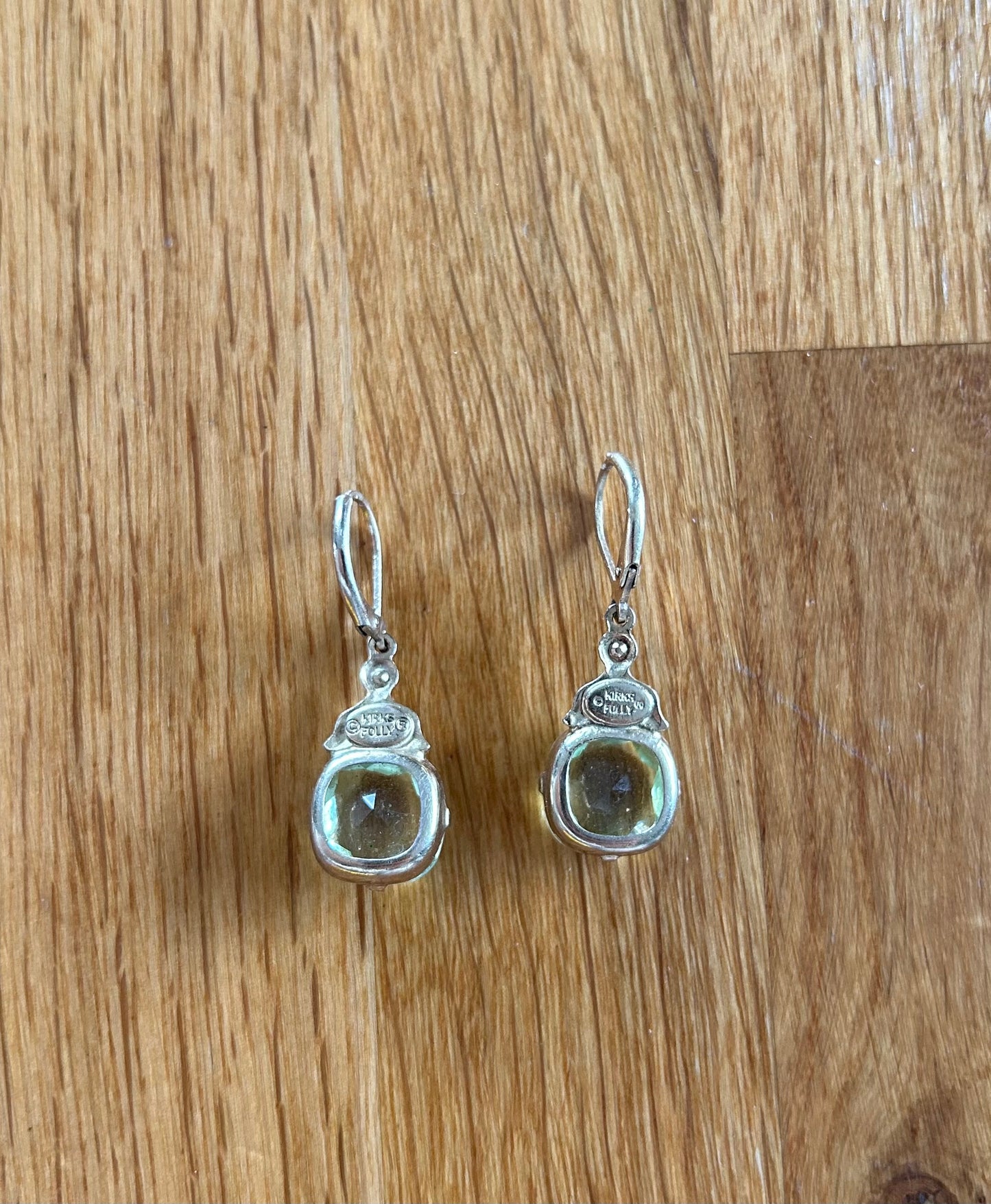 Light green drop earrings