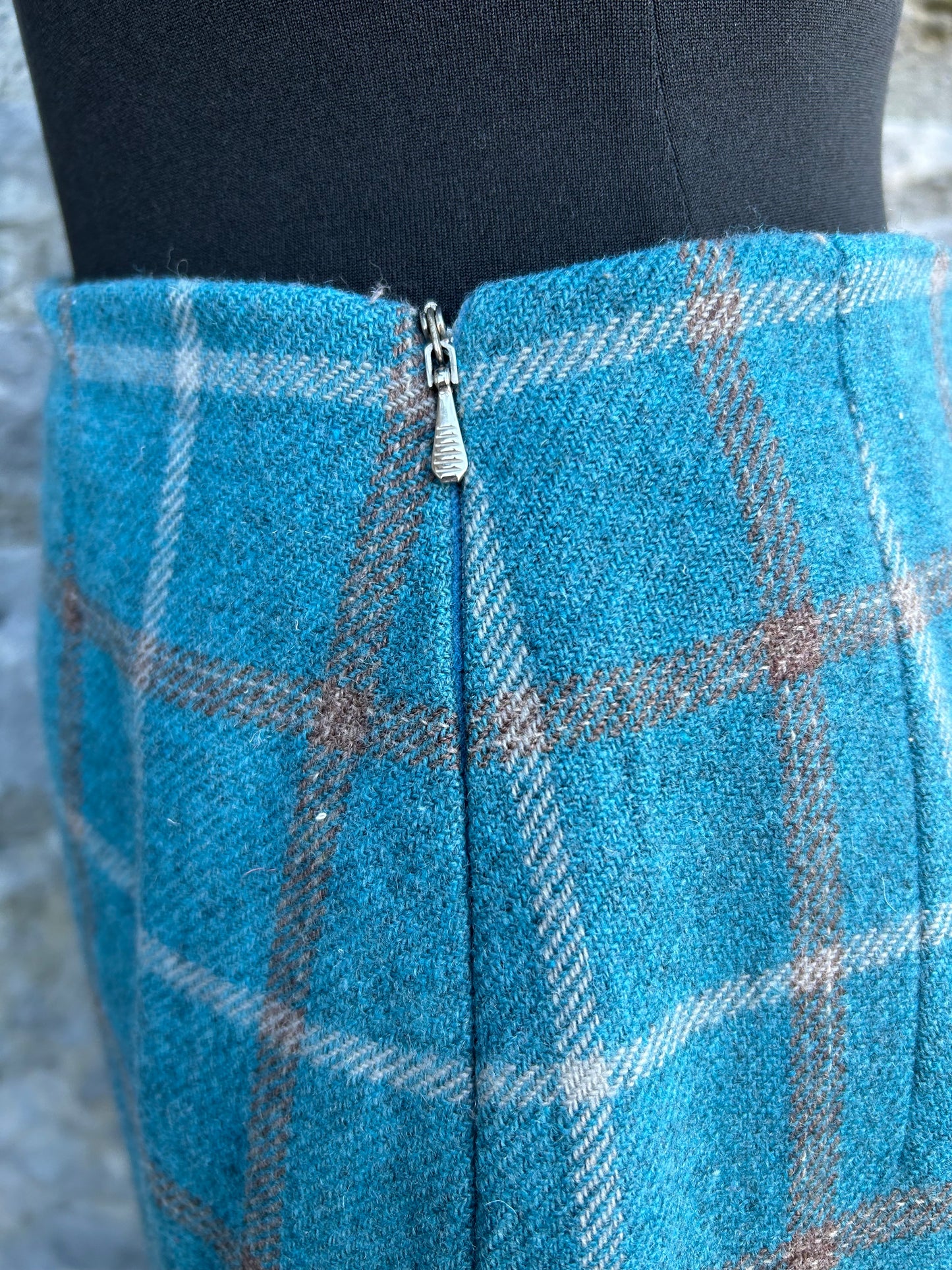 90s blue check woolly skirt uk 6-8