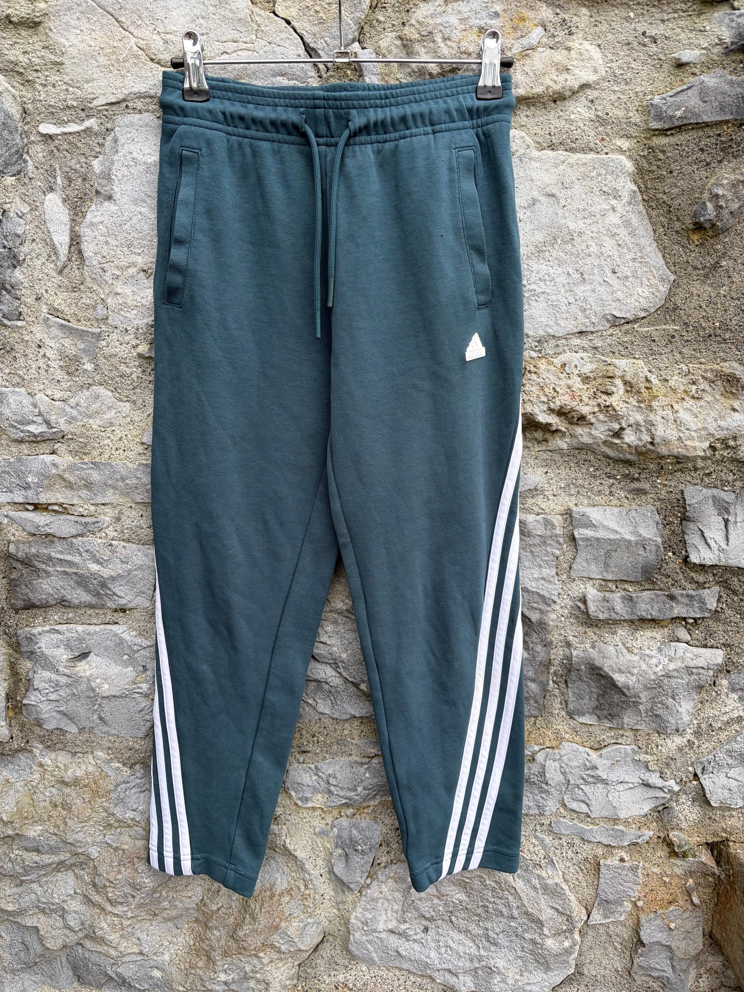 Future Icons 3-Stripes ankle length joggers  11-12y (146-152cm)