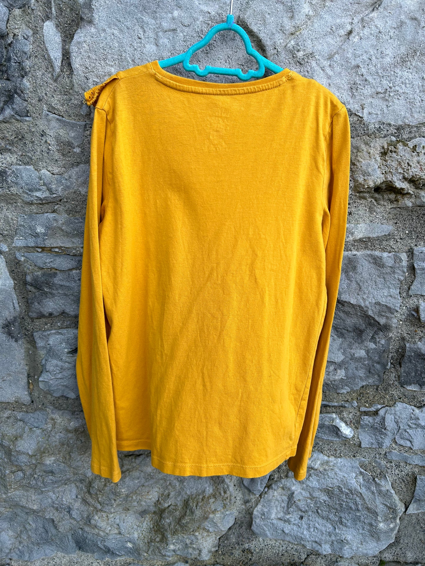 Yellow top  11y (146cm)