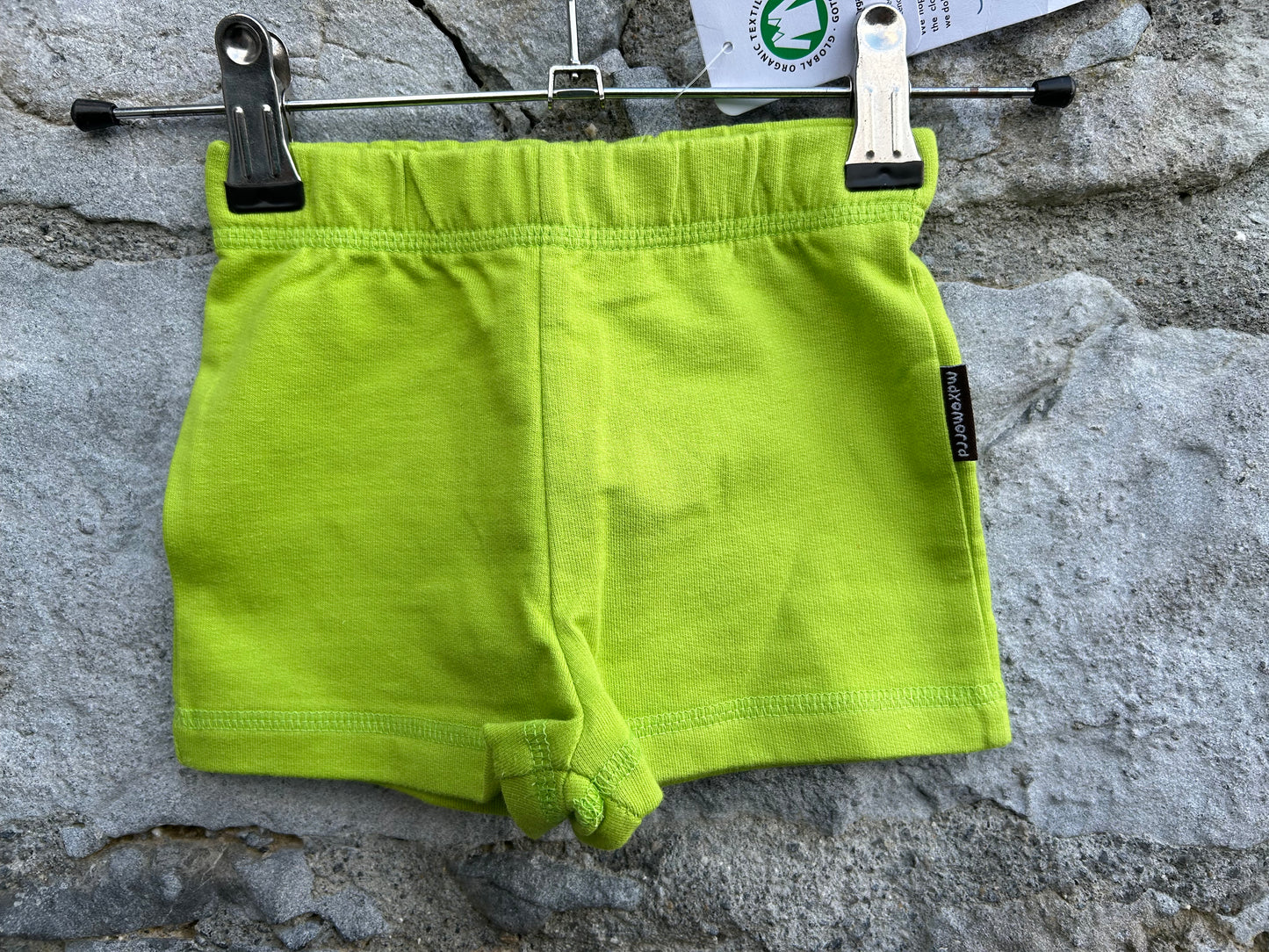 Lime green shorts  9-12m (74-80cm)