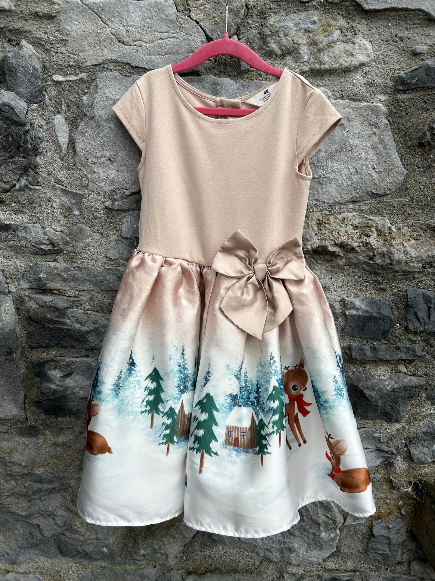 Light pink deer winter dress  7-8y (122-128cm)