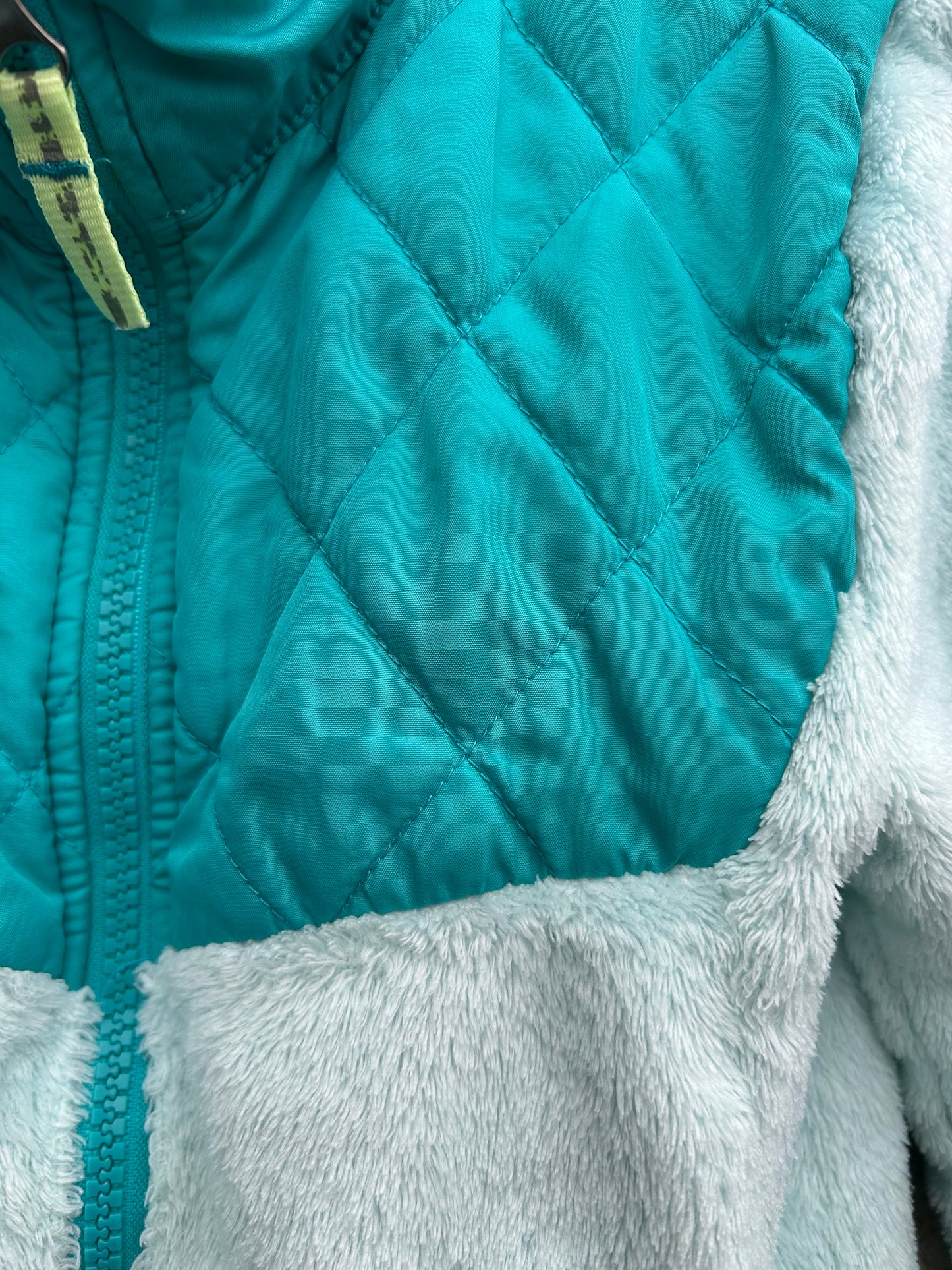 Light blue& teal quilted fleece 2y (92cm)