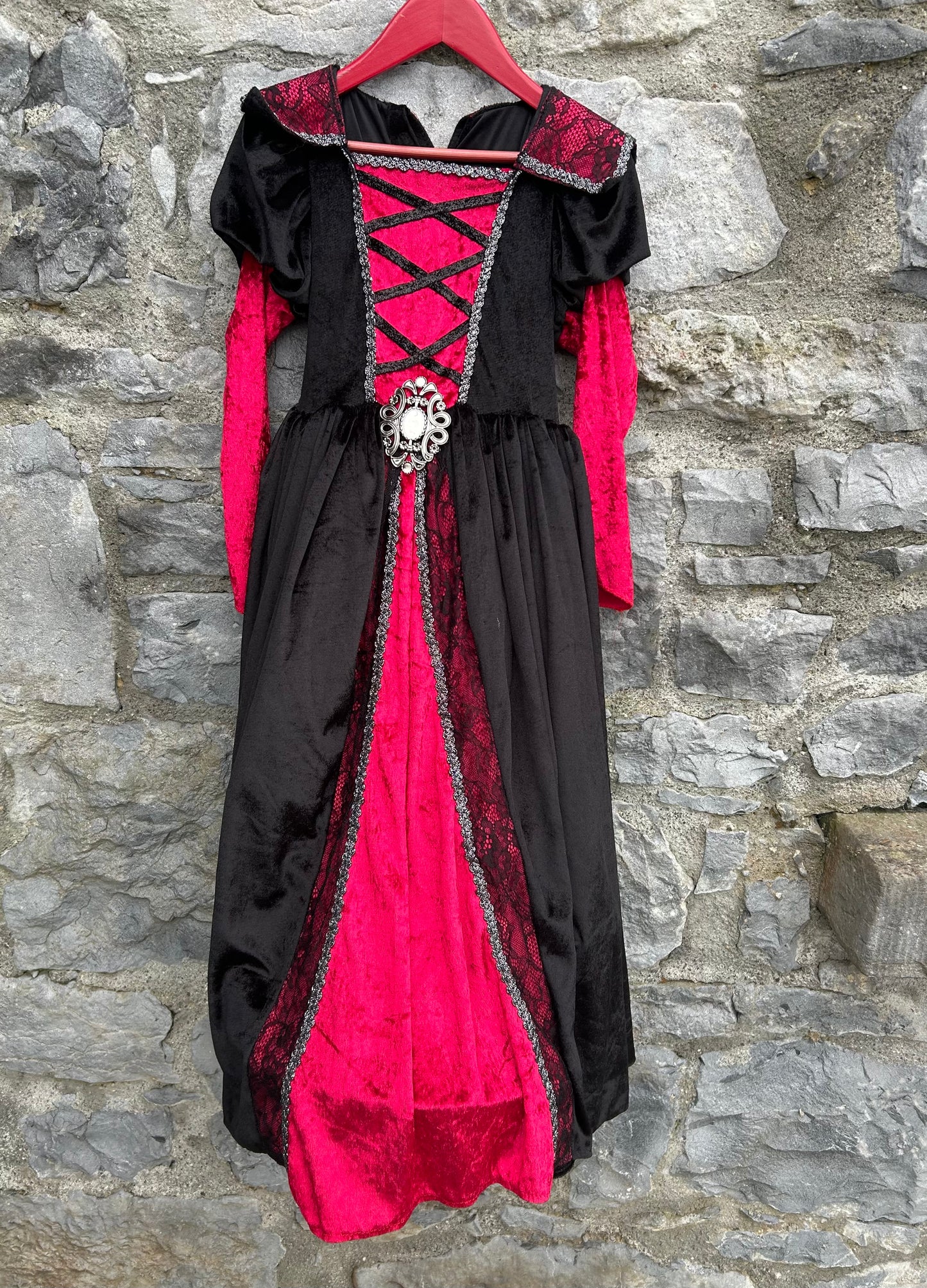 Red&black witch 7-8y (122-128cm)