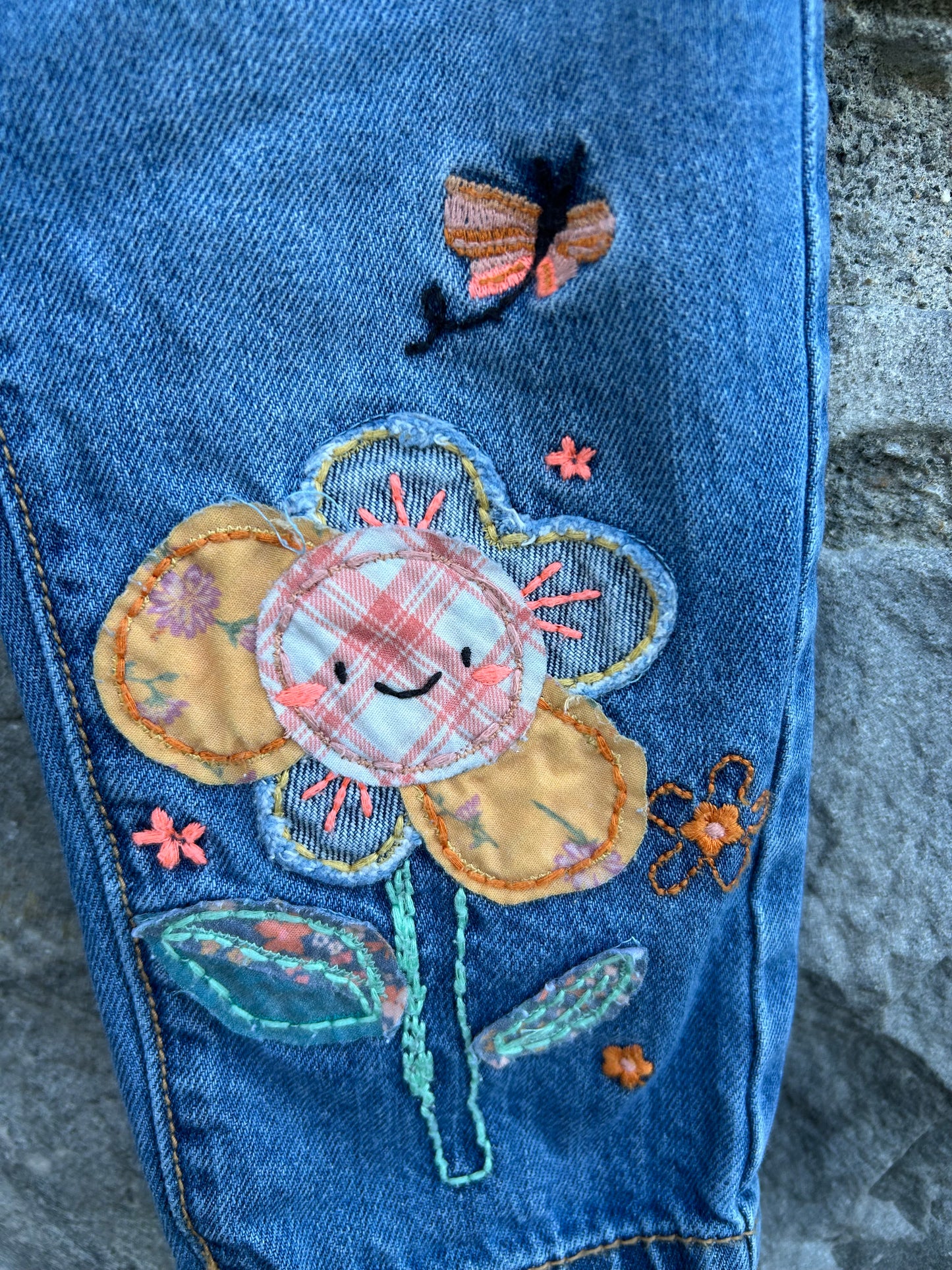 Embroidered baggy jeans  2-3y (92-98cm)