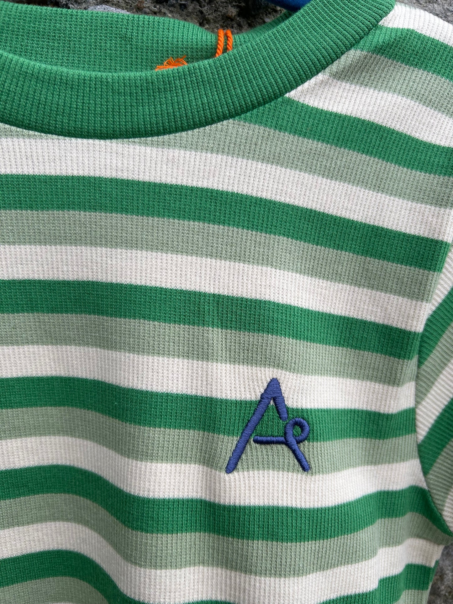 Green stripy T-shirt   8y (128cm)