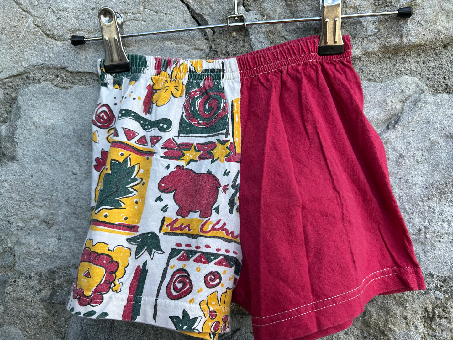 80s animals maroon shorts 18-24m (86-92cm)